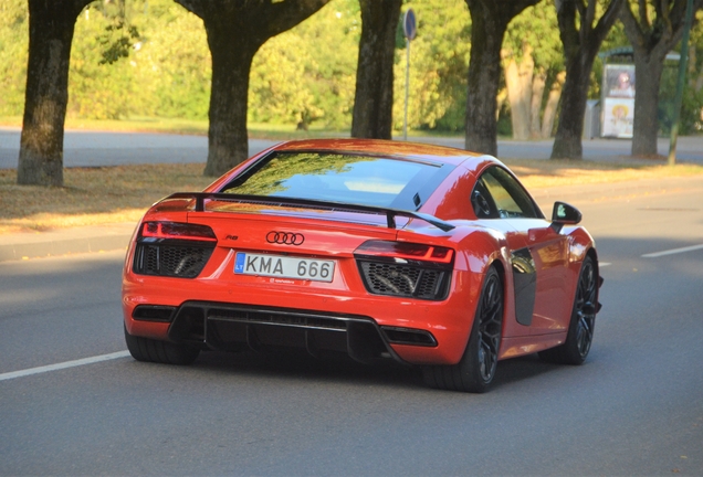 Audi R8 V10 Plus 2015