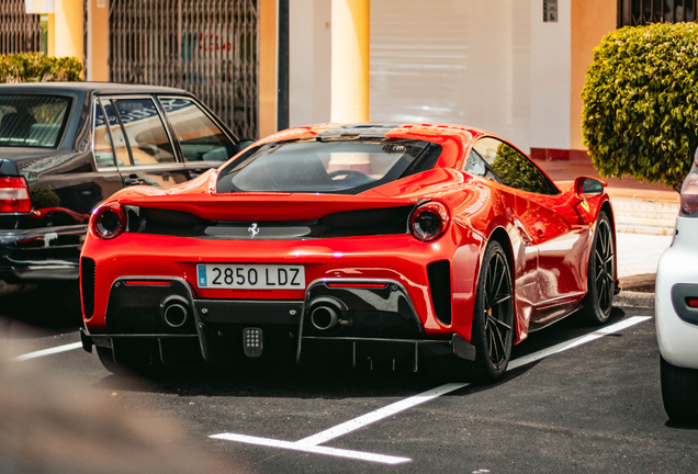 Ferrari 488 Pista