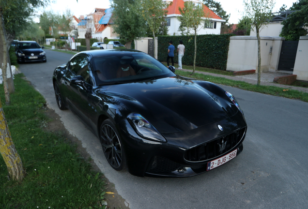 Maserati GranTurismo Modena 2023