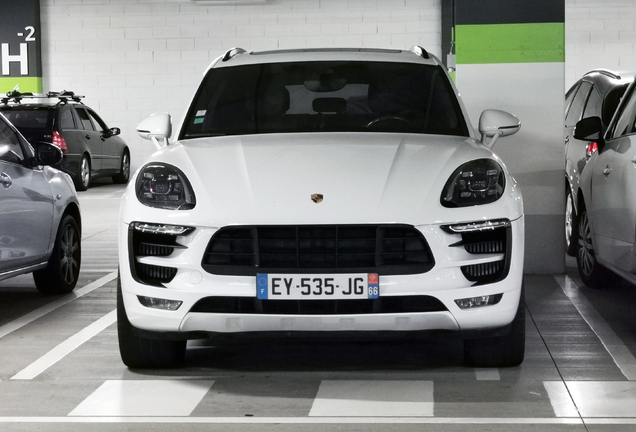 Porsche 95B Macan GTS