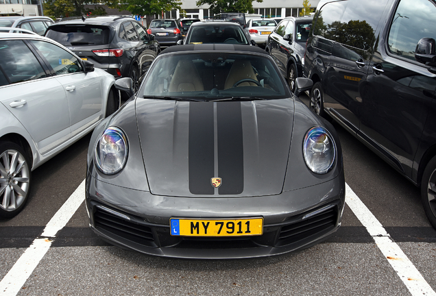 Porsche 992 Carrera 4S Cabriolet