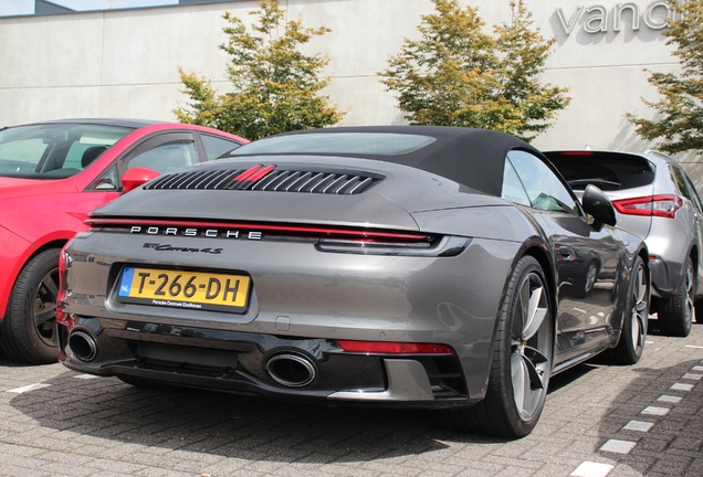 Porsche 992 Carrera 4S Cabriolet