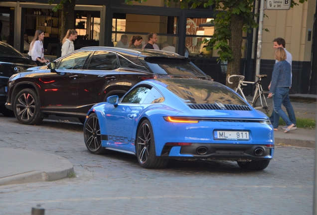 Porsche 992 Carrera GTS