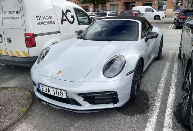 Porsche 992 Carrera GTS Cabriolet