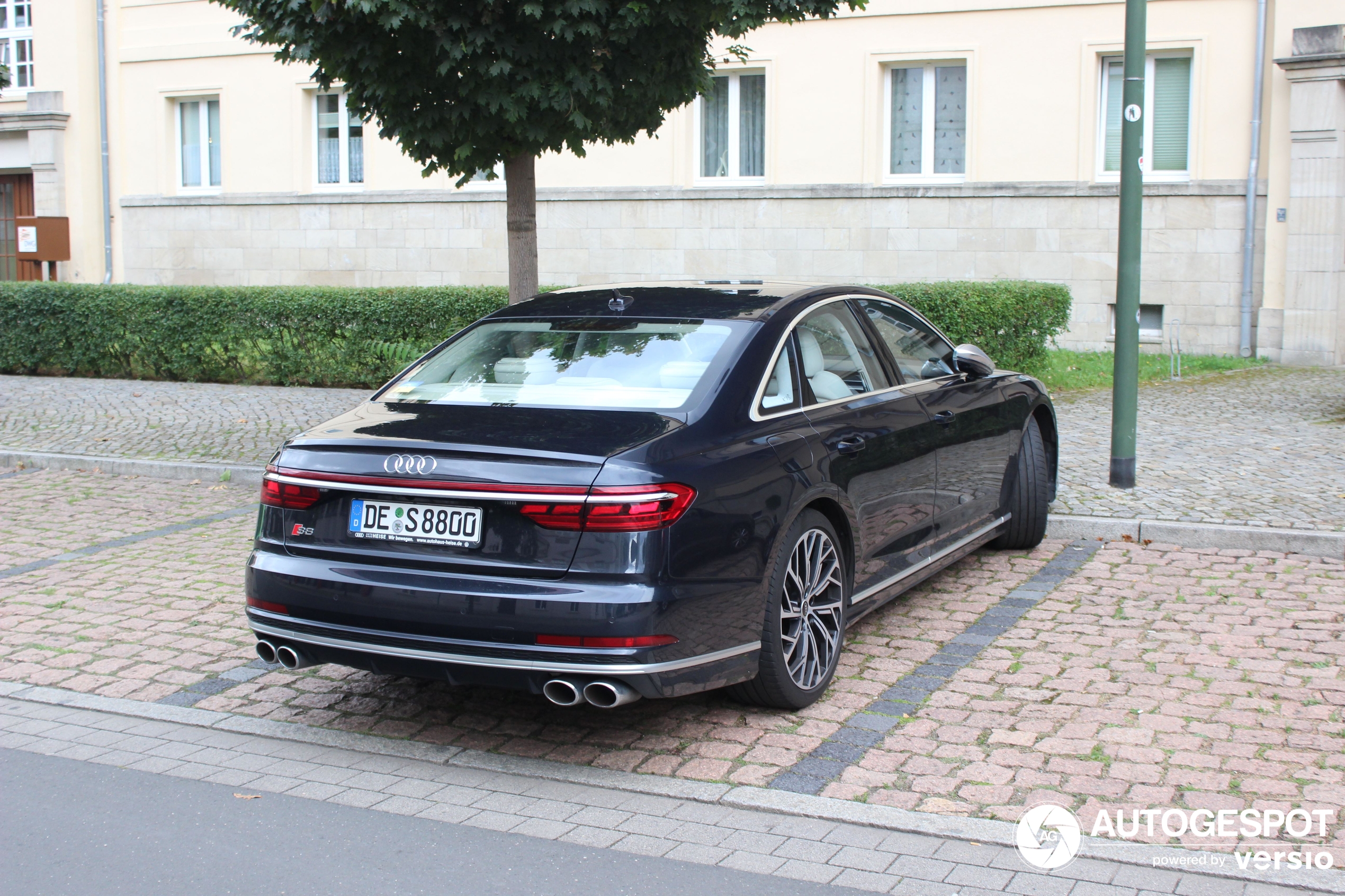 Audi S8 D5