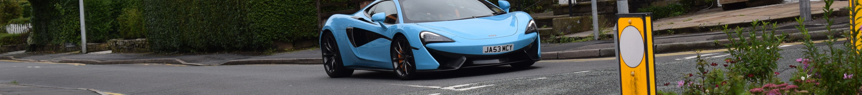 McLaren 570GT