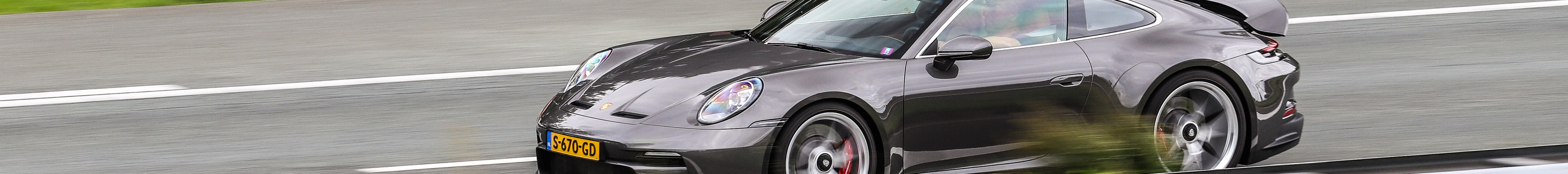 Porsche 992 GT3 Touring