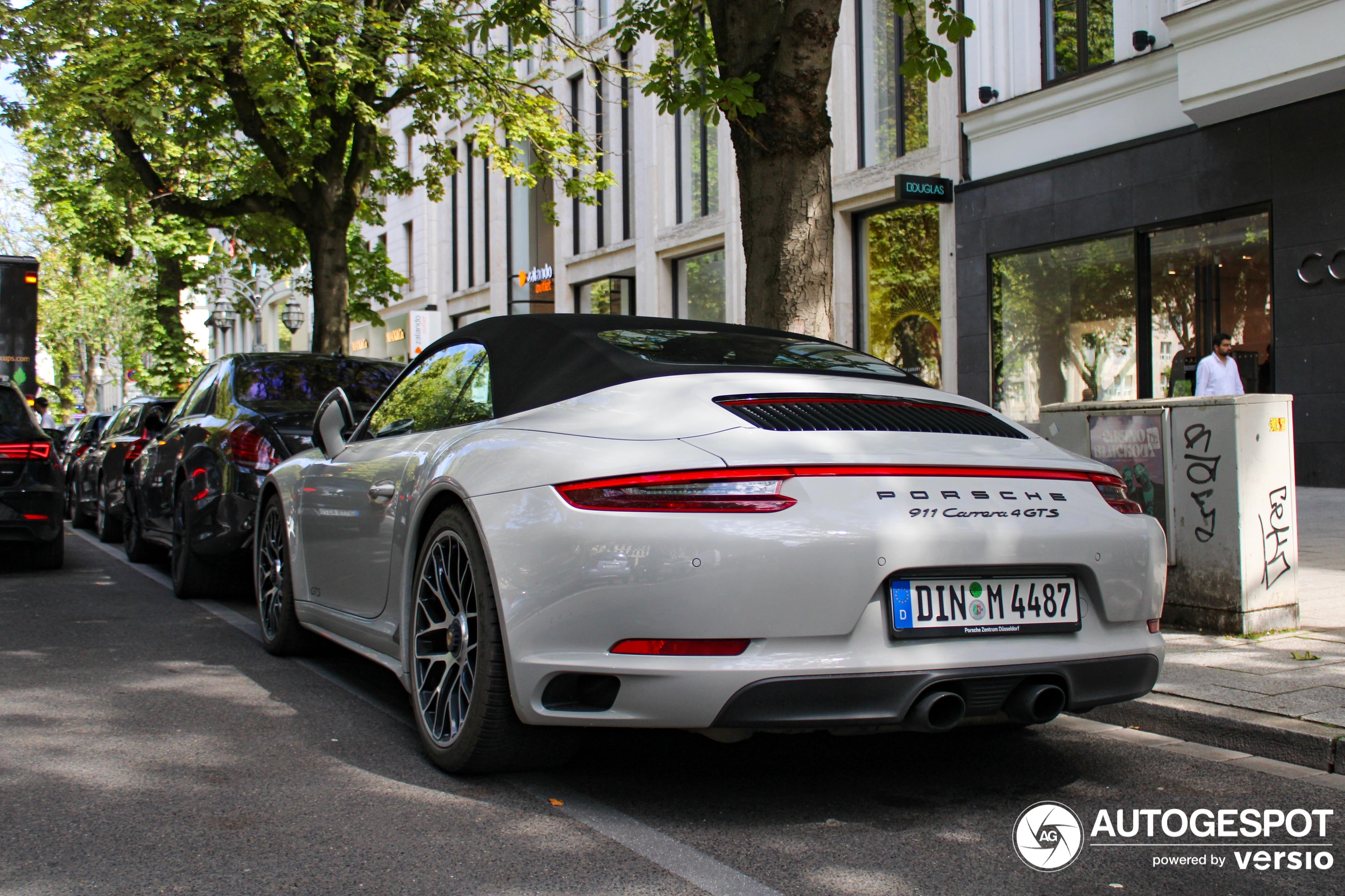 Porsche 991 Carrera 4 GTS Cabriolet MkII