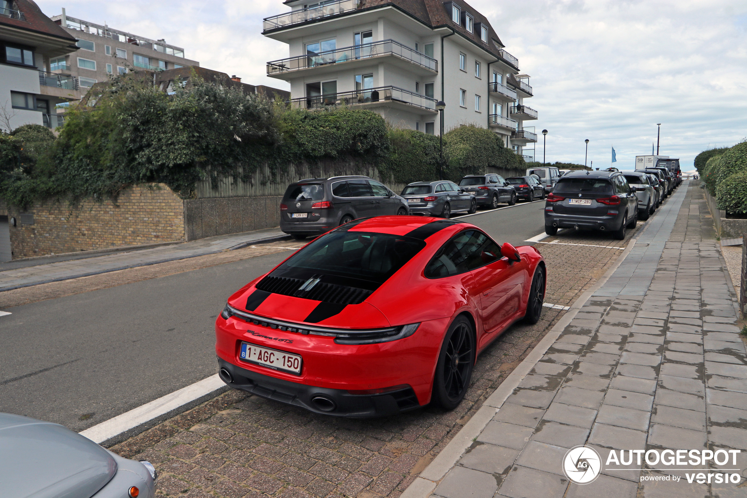 Porsche 992 Carrera 4 GTS