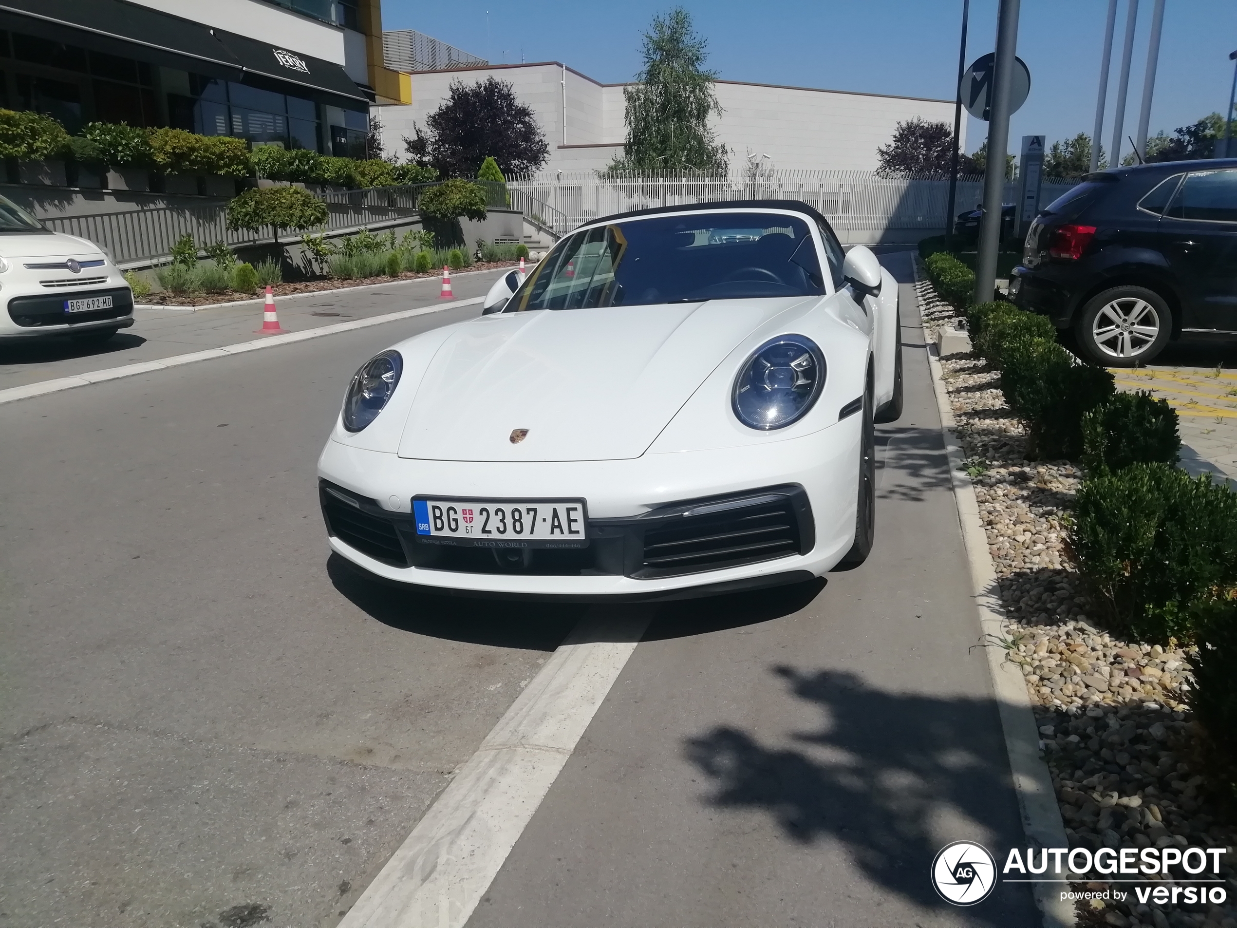 Porsche 992 Carrera 4S Cabriolet