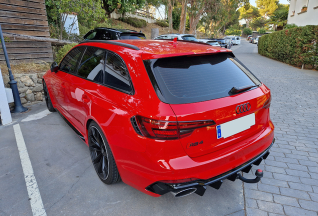 Audi RS4 Avant B9