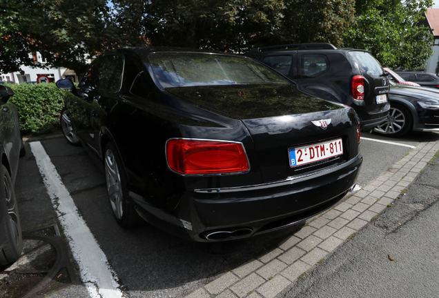 Bentley Flying Spur V8