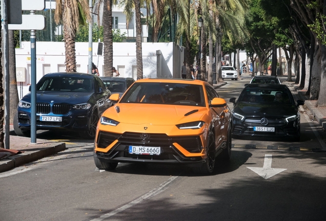 Lamborghini Urus Performante