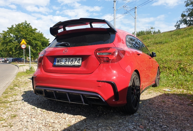 Mercedes-AMG A 45 W176 2015