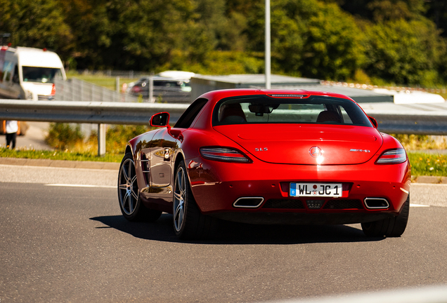 Mercedes-Benz SLS AMG