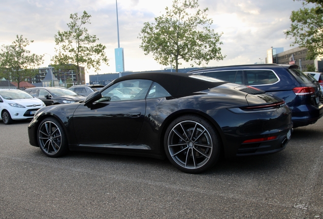 Porsche 992 Carrera 4S Cabriolet