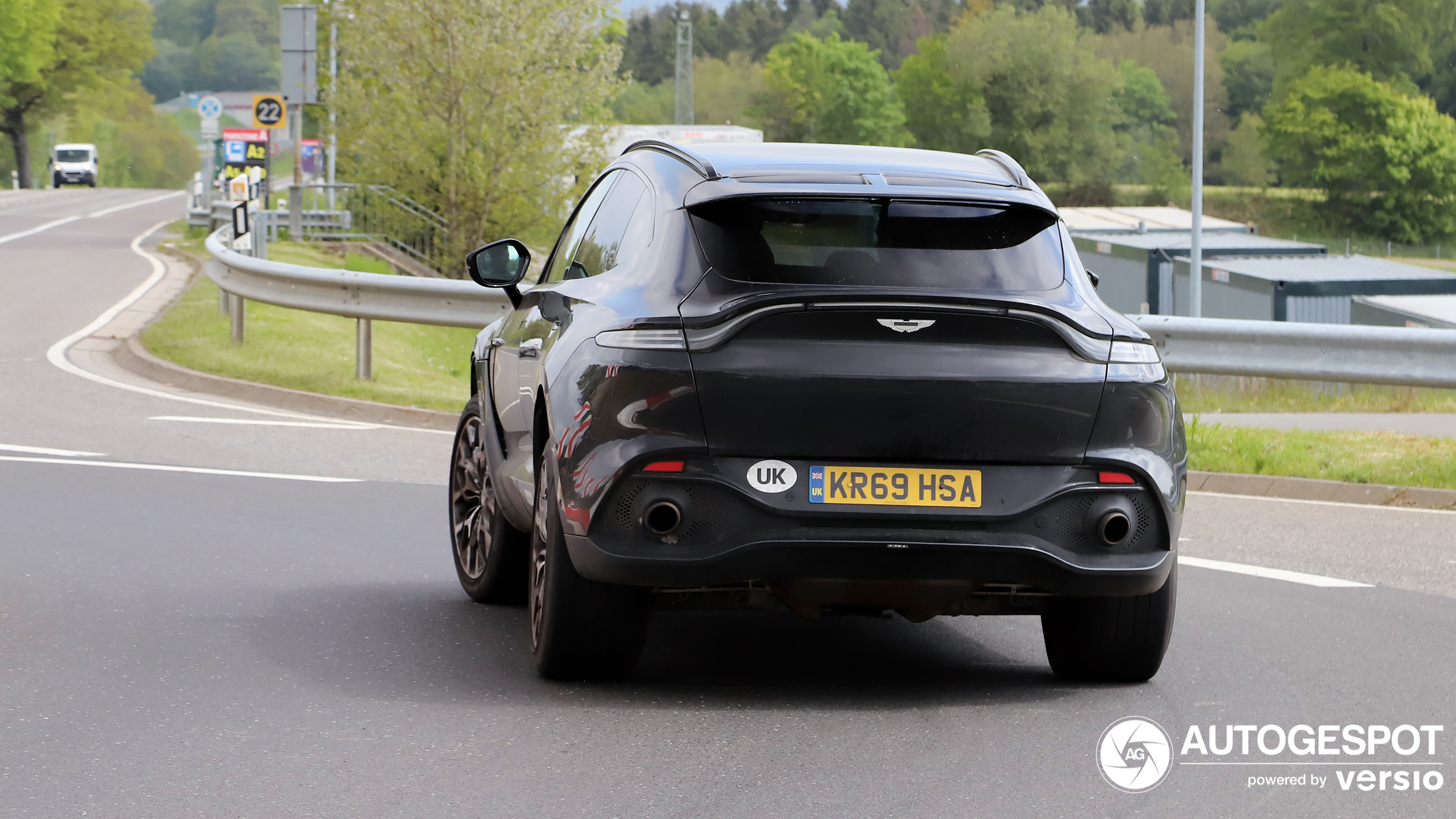 Aston Martin DBX