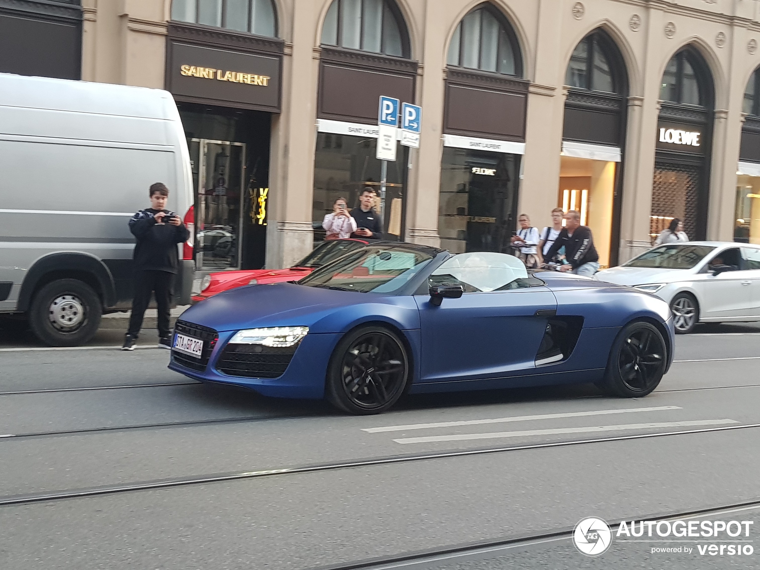 Audi R8 V10 Spyder 2013