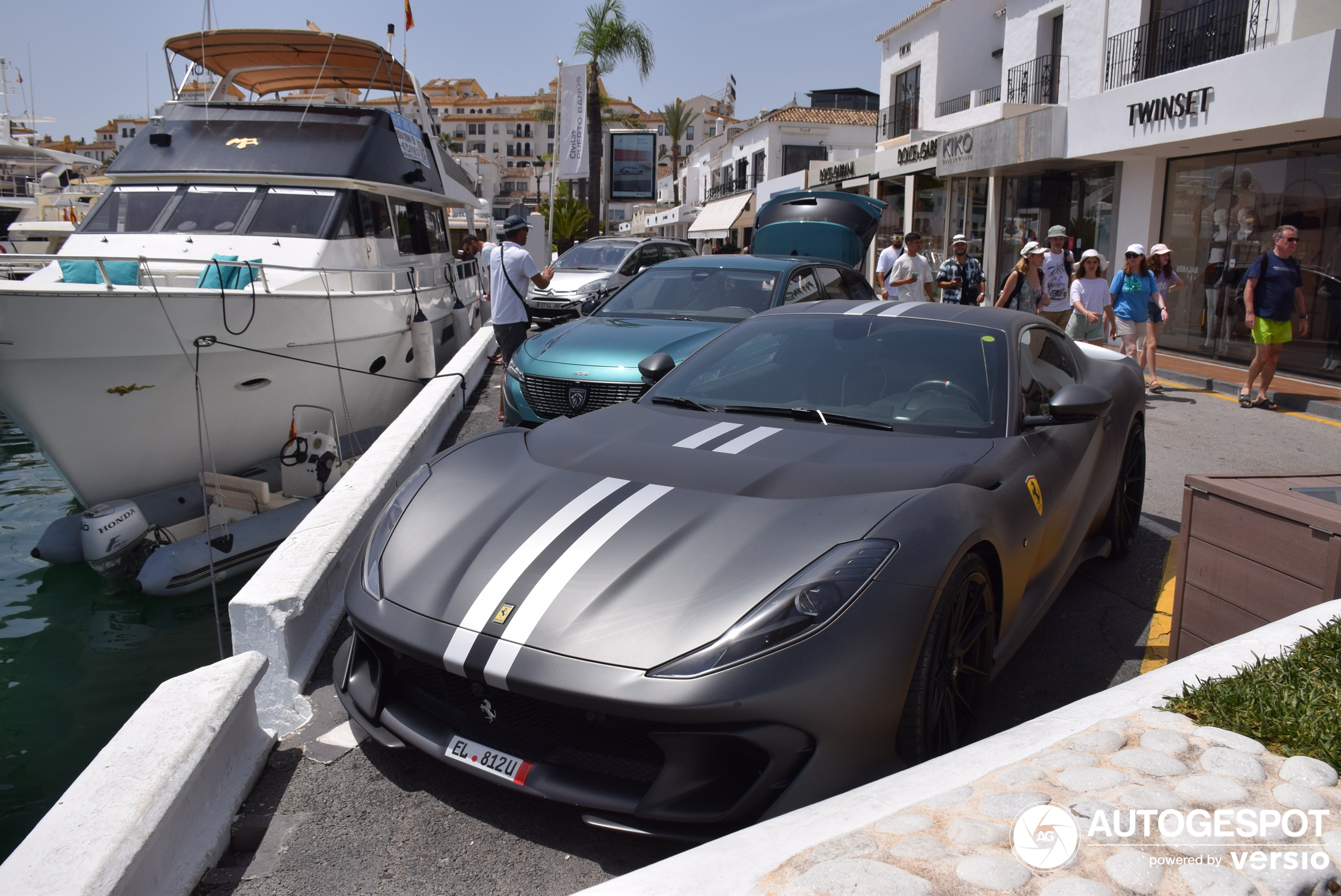 Ferrari 812 Competizione