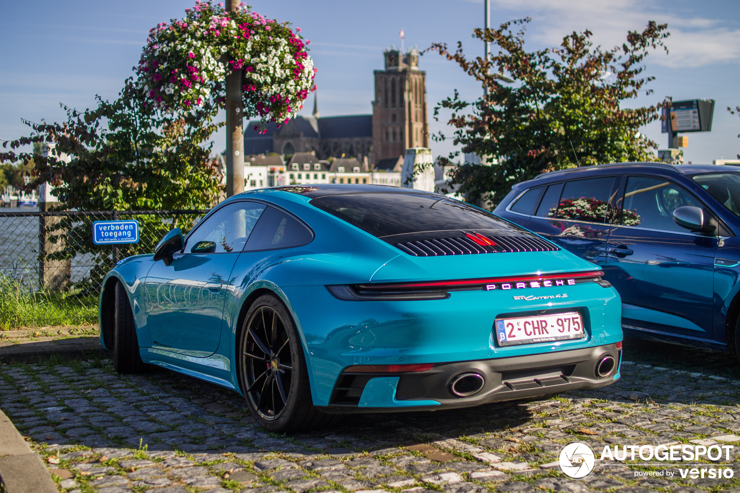 Porsche 992 Carrera 4S