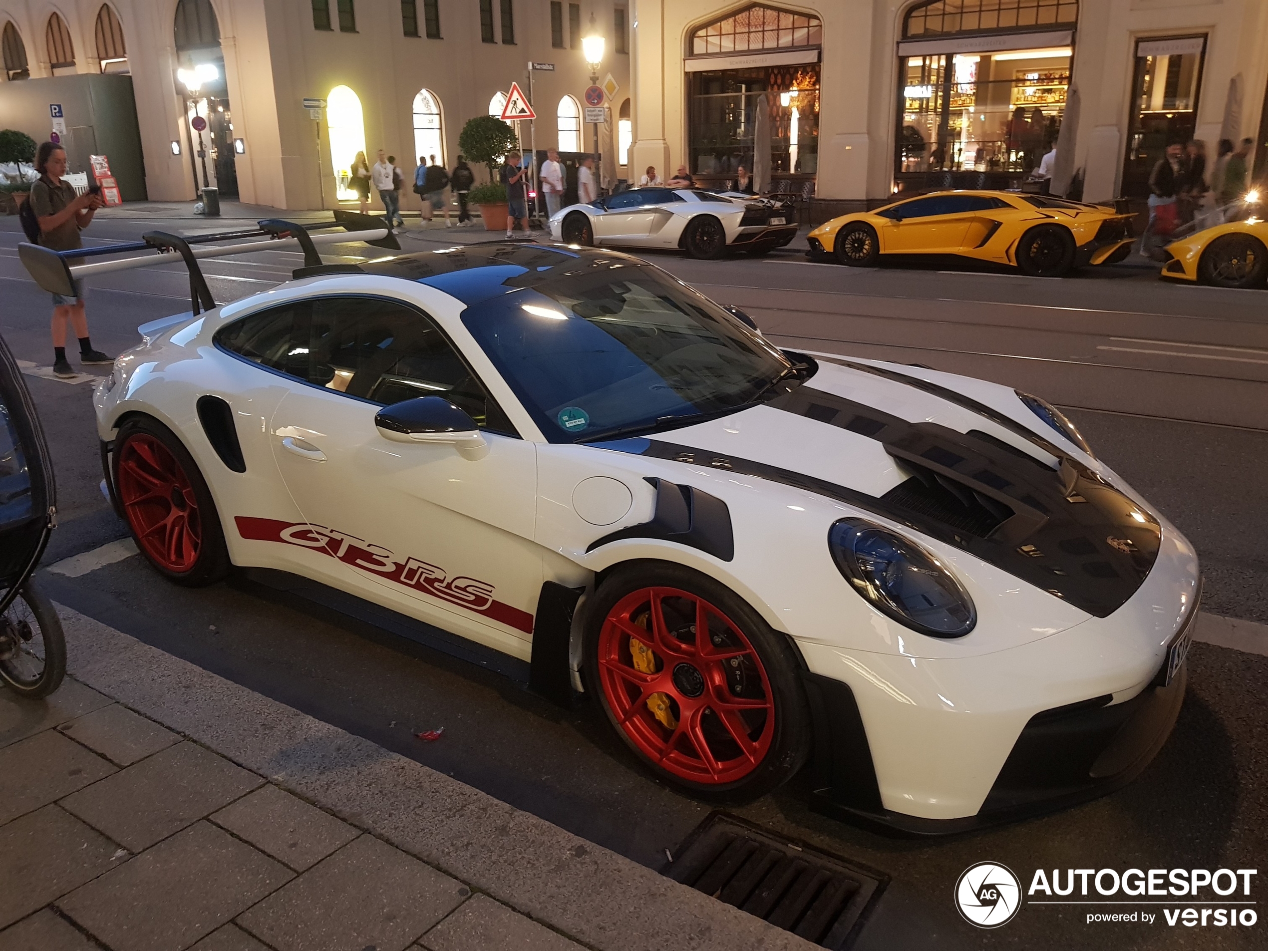 Porsche 992 GT3 RS Weissach Package