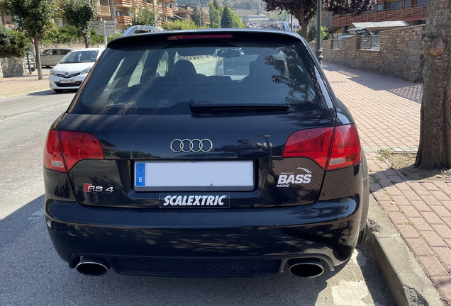 Audi RS4 Avant B7