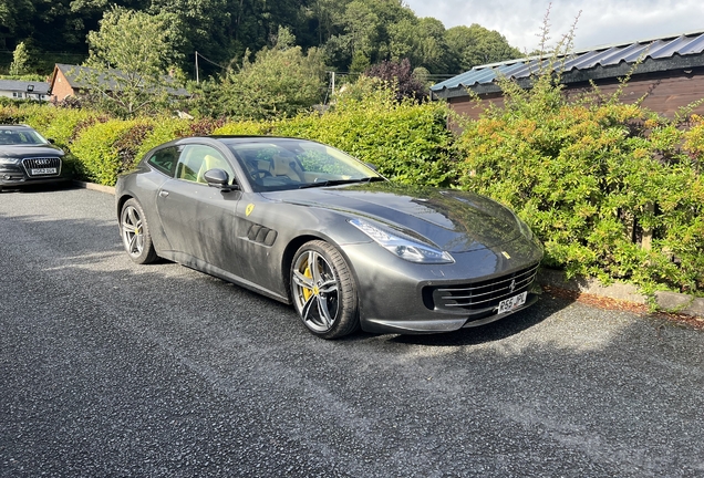 Ferrari GTC4Lusso