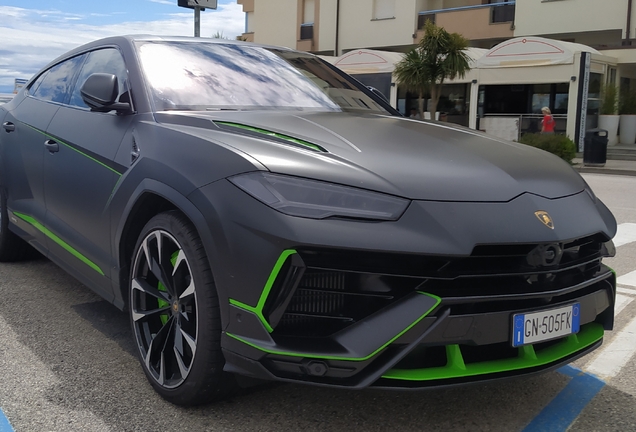 Lamborghini Urus S