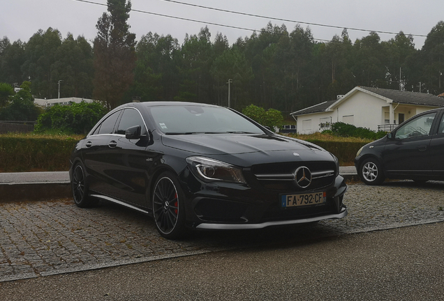 Mercedes-Benz CLA 45 AMG C117