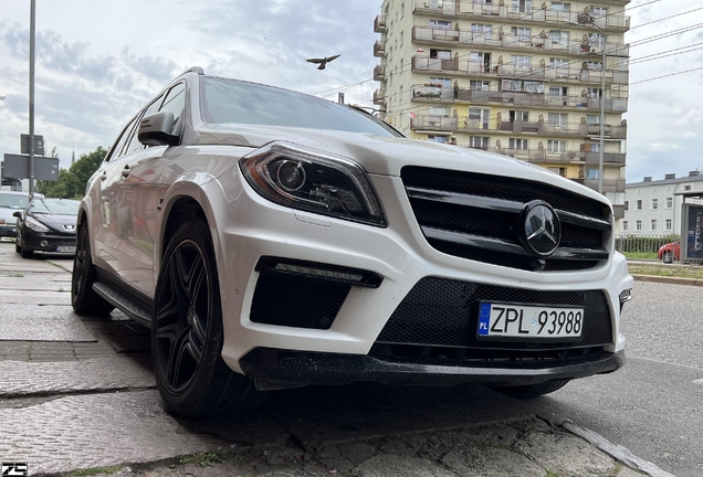 Mercedes-Benz GL 63 AMG X166