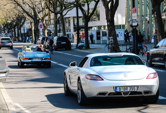 Mercedes-Benz SLS AMG