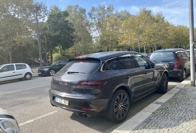 Porsche 95B Macan Turbo