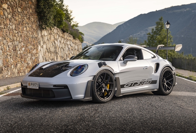 Porsche 992 GT3 RS Weissach Package