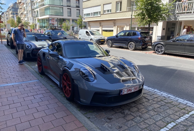 Porsche 992 GT3 RS Weissach Package