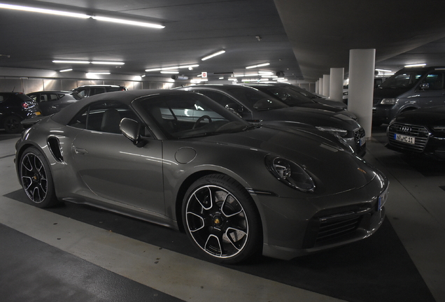 Porsche 992 Turbo Cabriolet