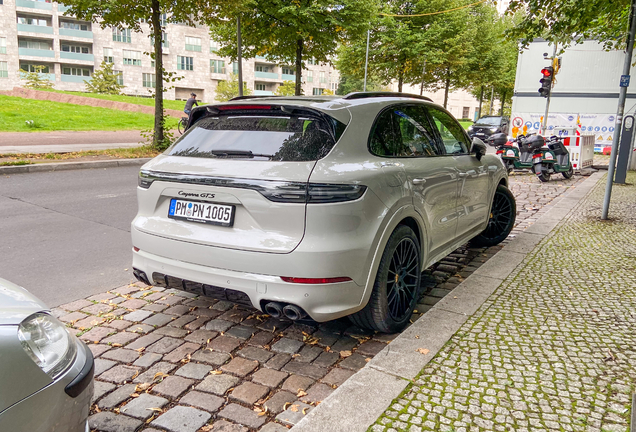 Porsche 9YA Cayenne GTS