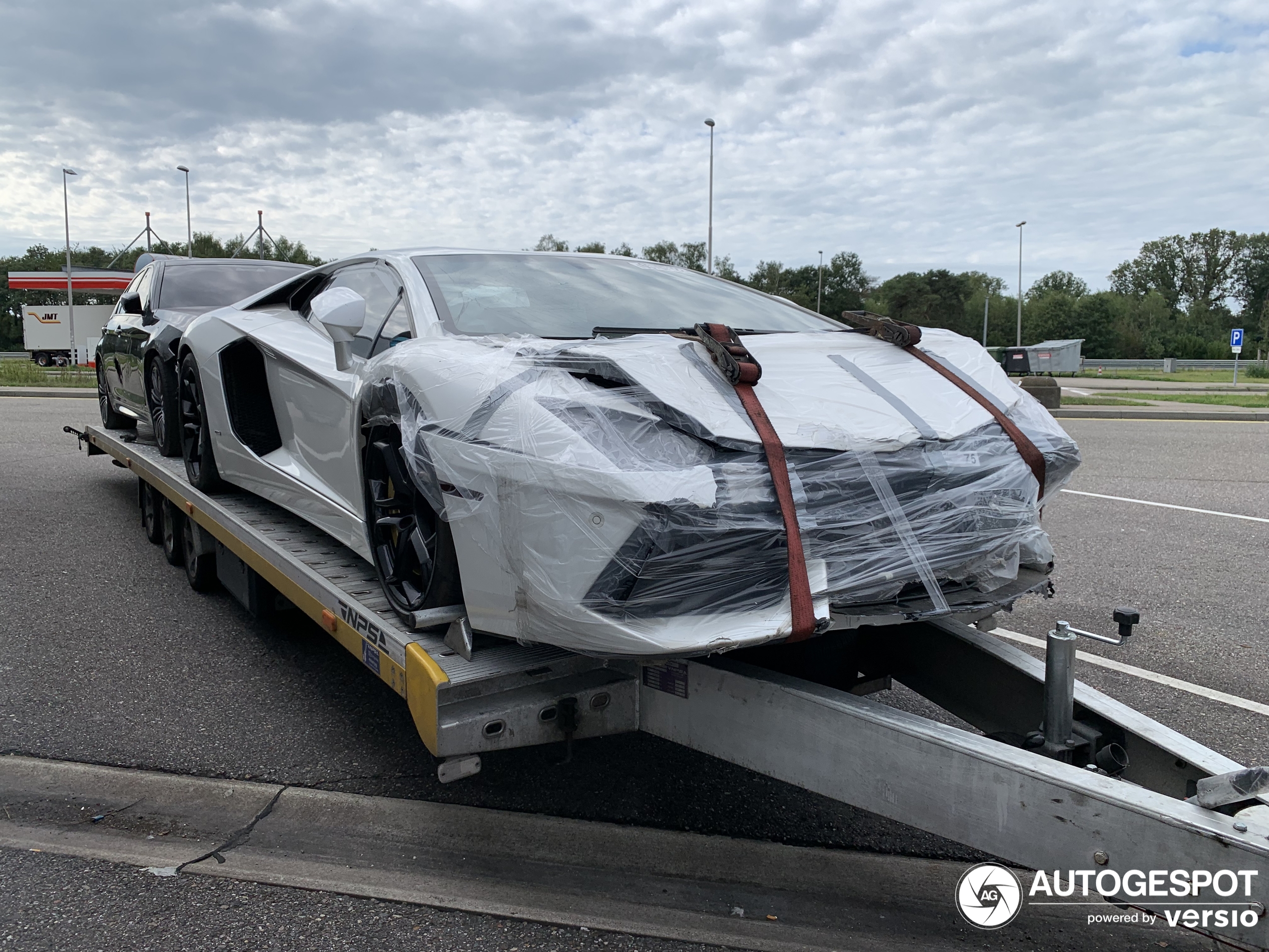 Lamborghini Aventador LP700-4