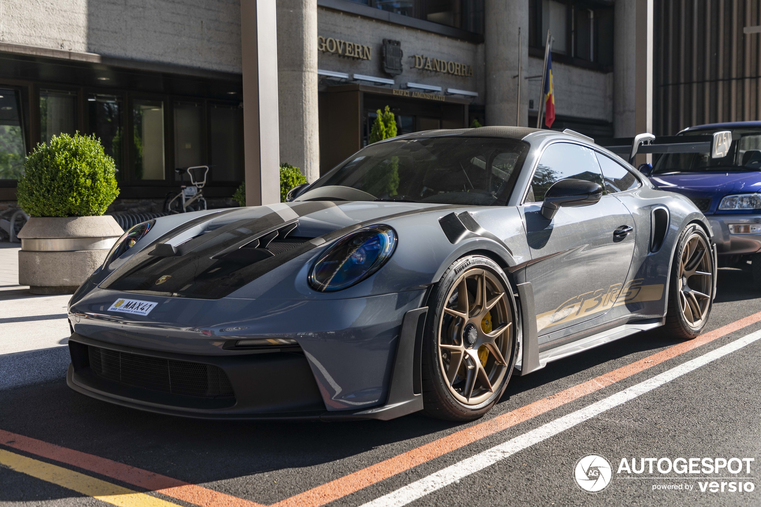 Porsche 992 GT3 RS Weissach Package