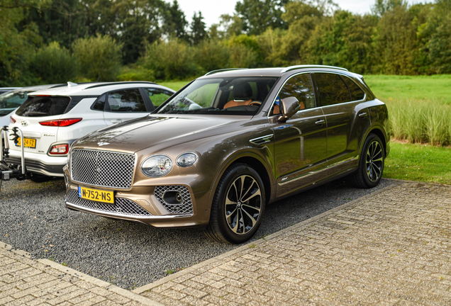 Bentley Bentayga Hybrid 2021