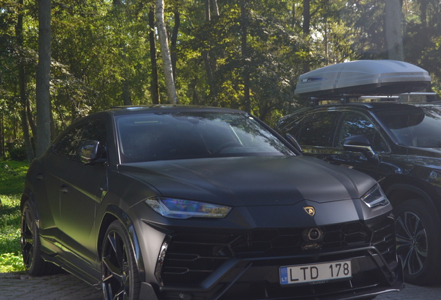 Lamborghini Urus Mansory