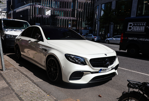 Mercedes-AMG E 63 S W213