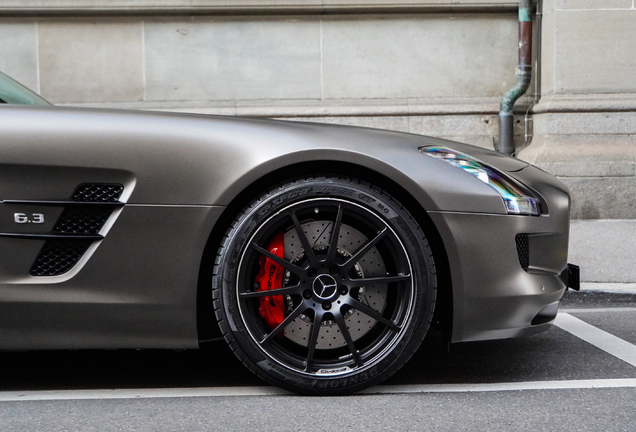 Mercedes-Benz SLS AMG Roadster