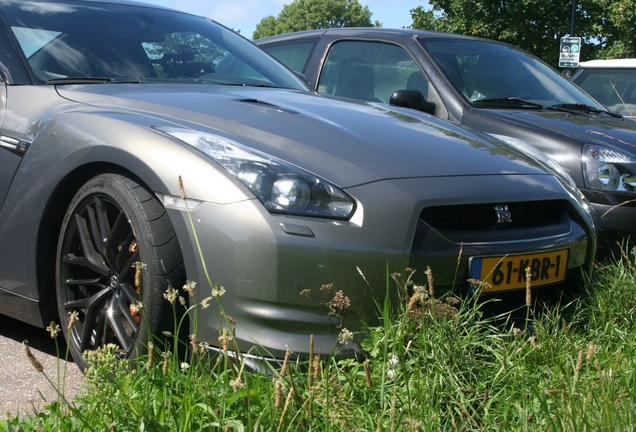 Nissan GT-R