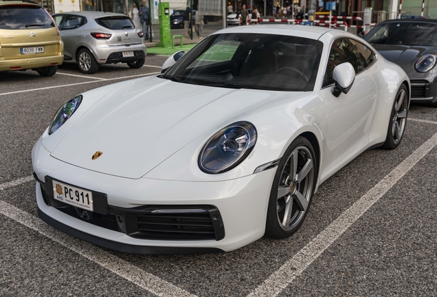 Porsche 992 Carrera 4S