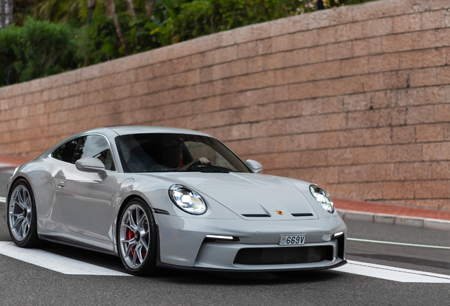 Porsche 992 GT3 Touring