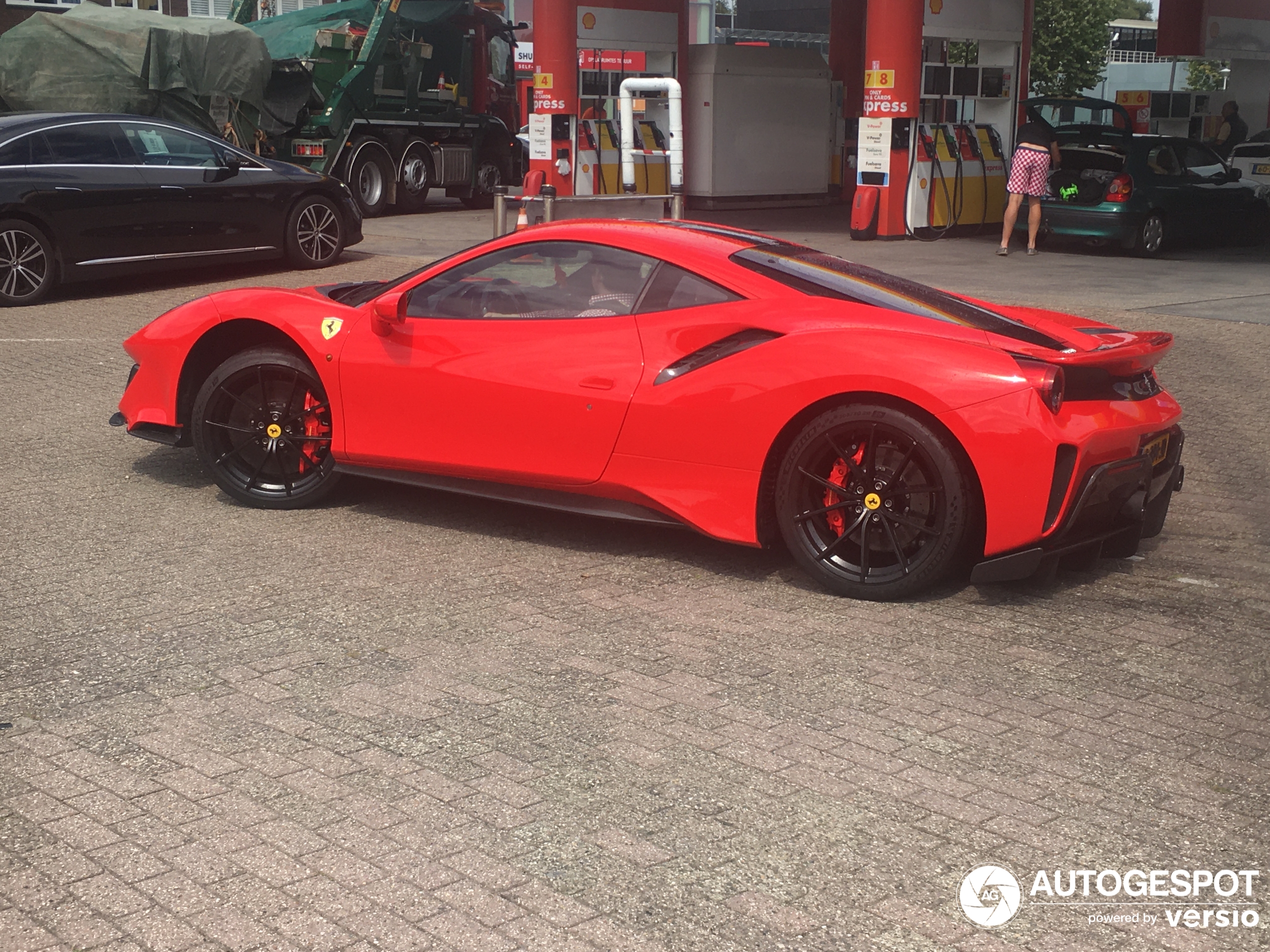 Ferrari 488 Pista