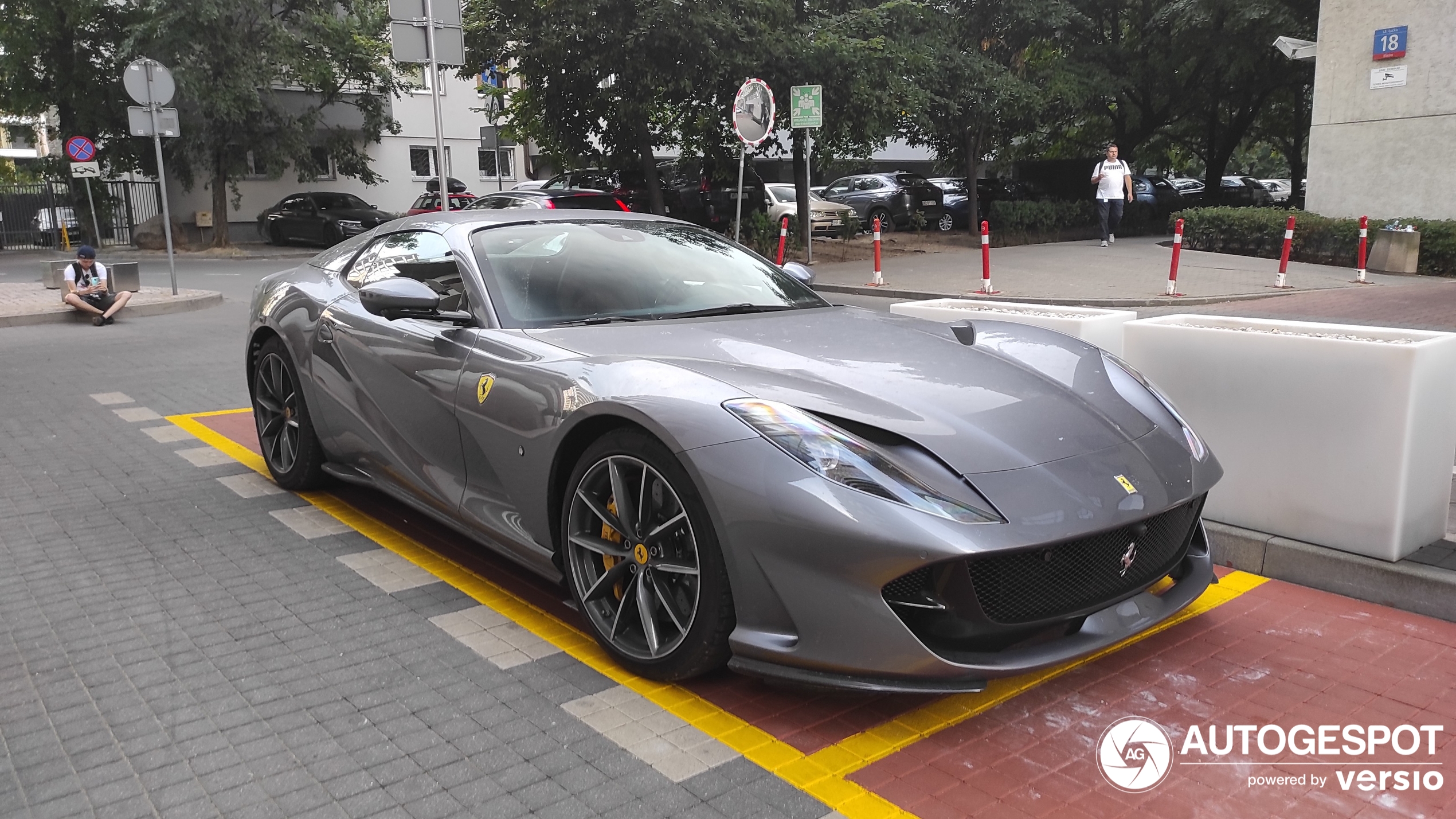 Ferrari 812 GTS