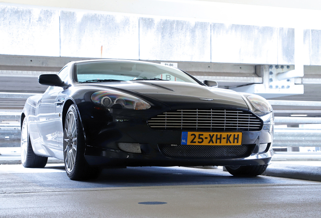 Aston Martin DB9