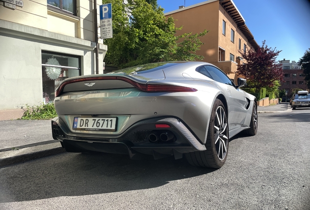 Aston Martin V8 Vantage 2018