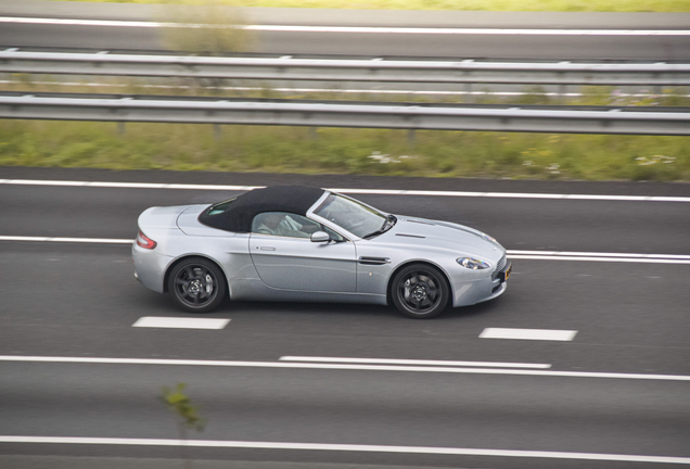 Aston Martin V8 Vantage Roadster